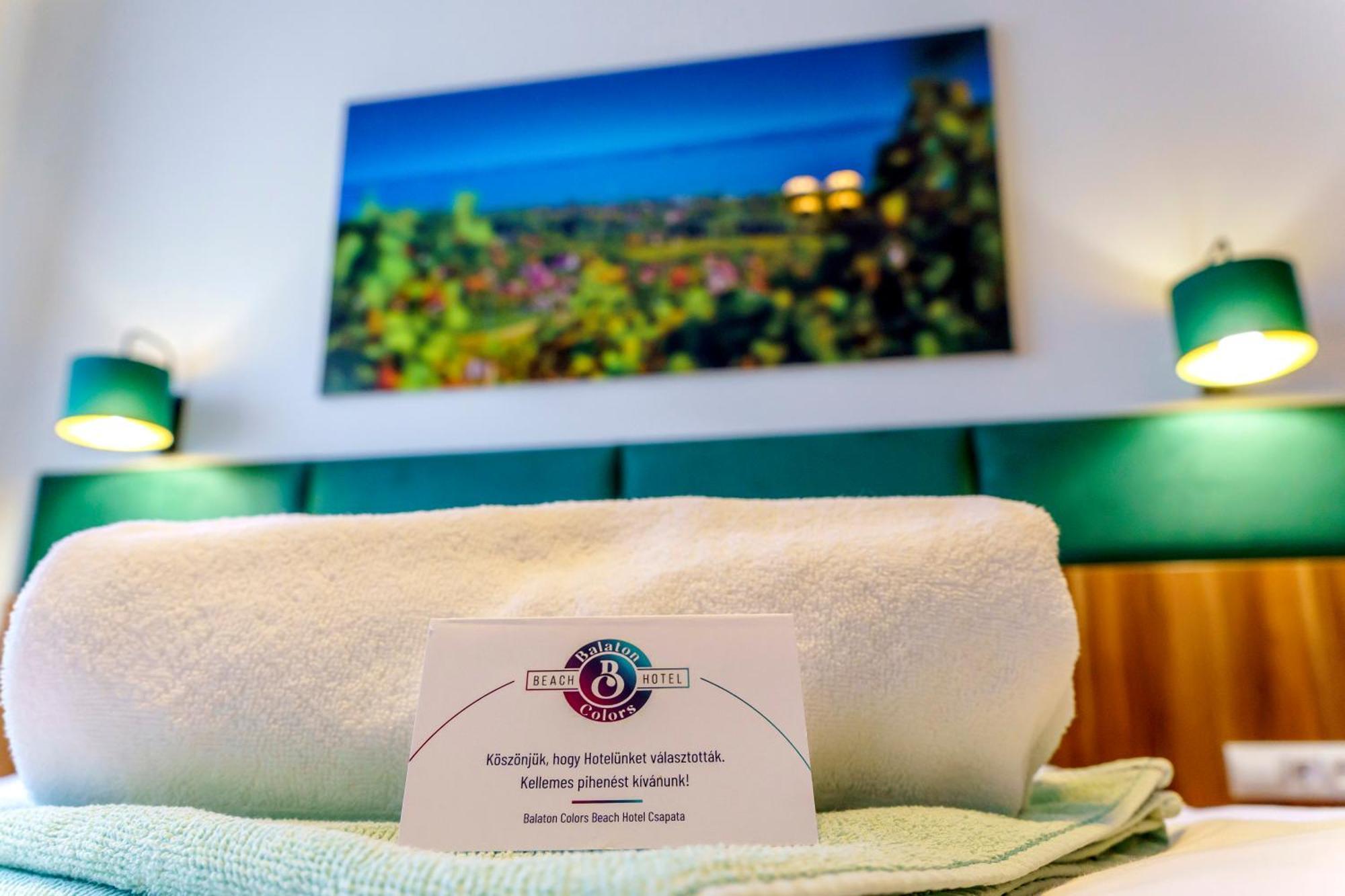 Balaton Colors Beach Hotel Siofok Bagian luar foto