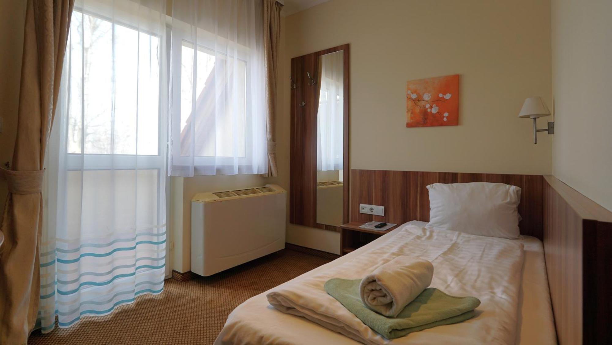 Balaton Colors Beach Hotel Siofok Ruang foto